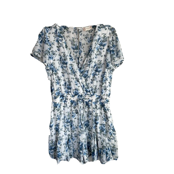 Altar'd State Floral Rompter Ruffled XL Shorts Boho V-Neck Blue Elastic Waist - Picture 1 of 6